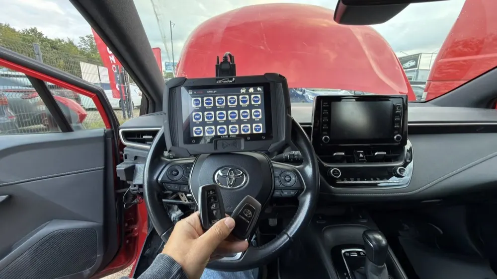 Klucz do auta Toyota — realizacja DiKey
